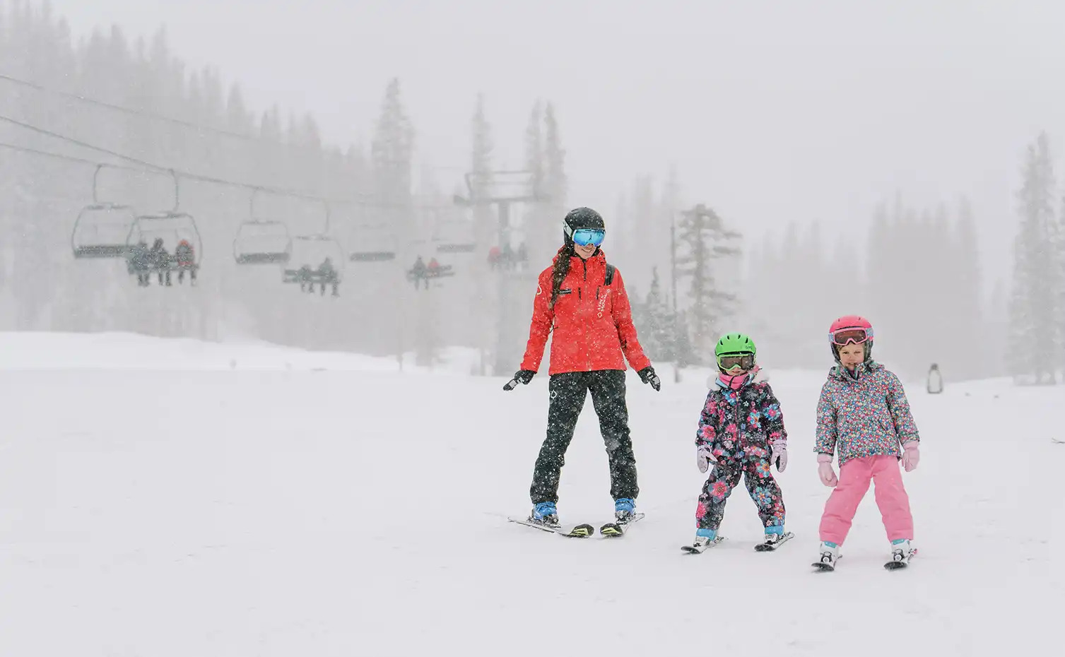 阿斯本儿童和青少年滑雪小组课程